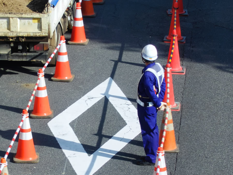 株式会社 クリエイト未来／兵庫県宝塚市／交通誘導警備・交通道路警備